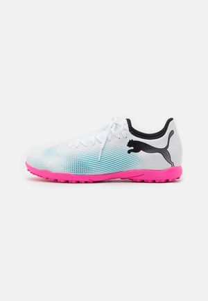 Puma FUTURE 7 PLAY TT - Fußballschuh Multinocken - white/black/poison pink