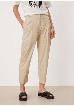 Pantalones chinos - butter