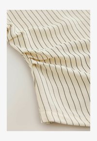 Non sélectionné, ecru pinstripe