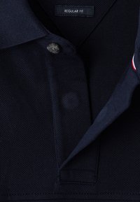 Tommy Hilfiger CHEST INSERT - Polo - desert sky