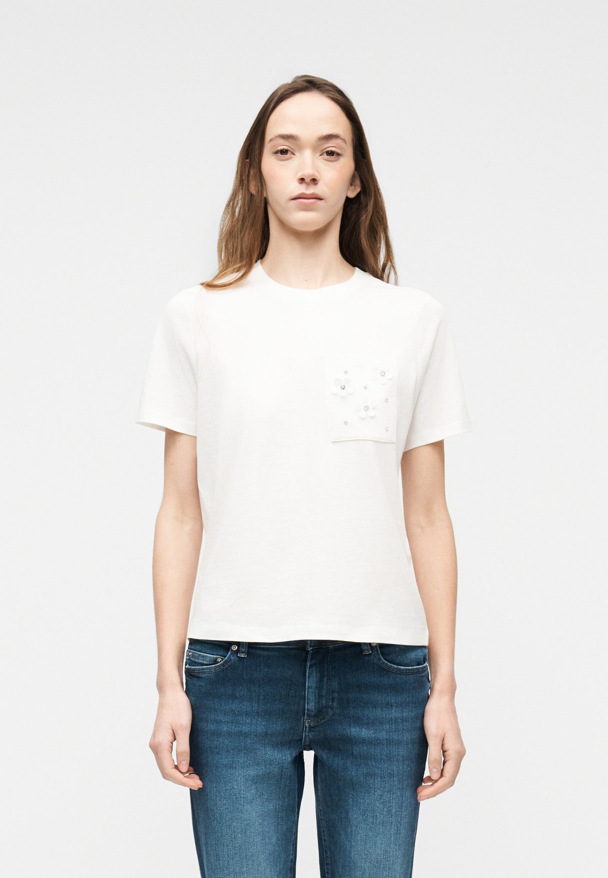ONLZENIA O NECK 