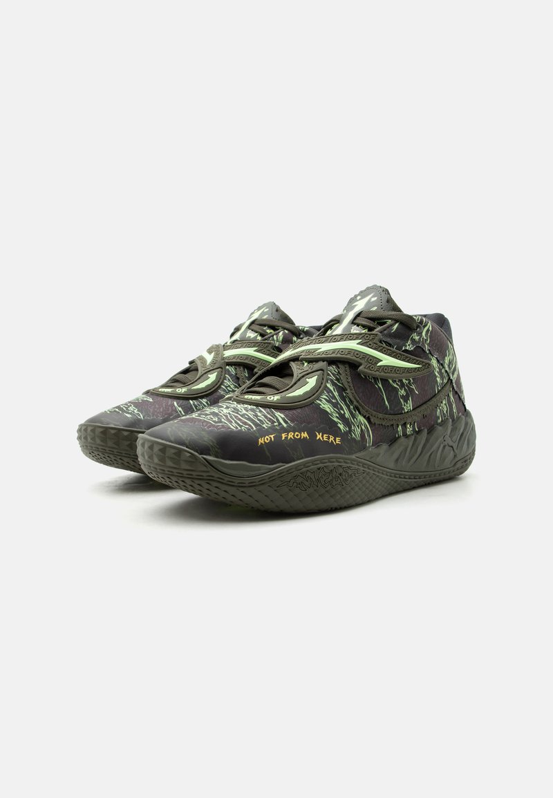 Puma MB.05 CAMO - Basketbalové boty - dark olive/fizzy light/black