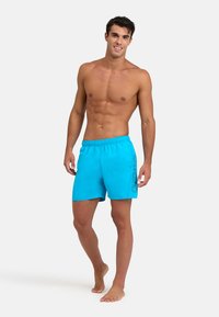 Arena ARENA HERREN FUNDAMENTALS BOXER BEACH SHORTS - Bañador corto - turquoise dark olive