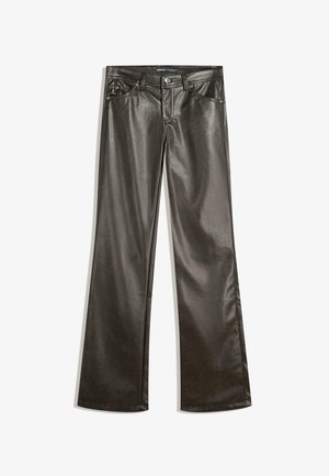 Zwarte imitatielederen straight-leg broek met voorzakken, riemlussen en een knoopsluiting in de taille.
