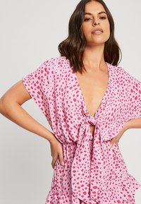 TUSSAH ALI  - Vardagsklänning - tanzania spot pale pink