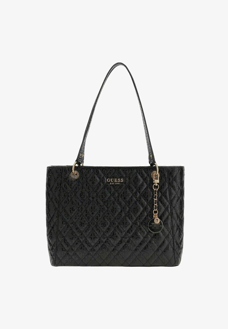 Borsa tote trapuntata nera con dettagli in oro, presenta il logo e un charm decorativo. Progettata con doppi manici e una forma strutturata.