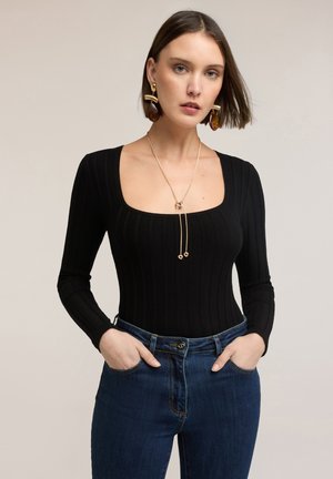 CON SCOLLO QUADRATO - Striktrøje - nero