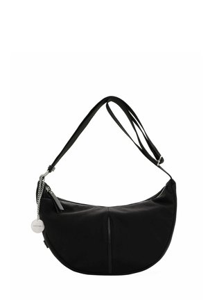 Sac à bandoulière en nylon noir avec une silhouette courbée. Comprend un compartiment principal zippé, des accents en cuir et une quincaillerie chainette amovible.