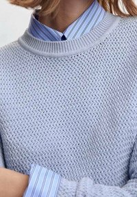 Mango Pullover - light blue