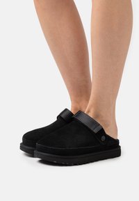 UGG - GOLDENSTAR - Sandalias planas - black Imagen en miniatura 1