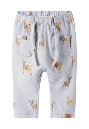 Helle blaue Hose aus weichem Stoff mit einem Muster von braunen Rehen. Sie verfügt über zwei Vordertaschen mit Knöpfen und einen elastischen Bund.