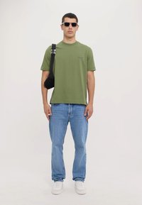 PS Paul Smith HAPPY REGULAR FIT - Tricou basic - green