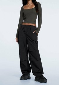 Stradivarius Trui - mottled green