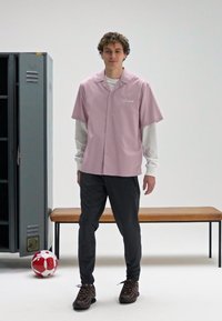 adidas Performance FC BAYERN MUENCHEN TIRO25 COMPETITION VIS TECH TRAVEL PANT - Fanartikel - anthracite