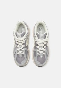 New Balance 1906 UNISEX - Tossud - grey/beige