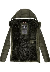 Grön puffjacka med huva, med en svart konstpälsfoder, quiltat yttertyg och varumärkesetiketter på insidan. Dragkedjestängning.