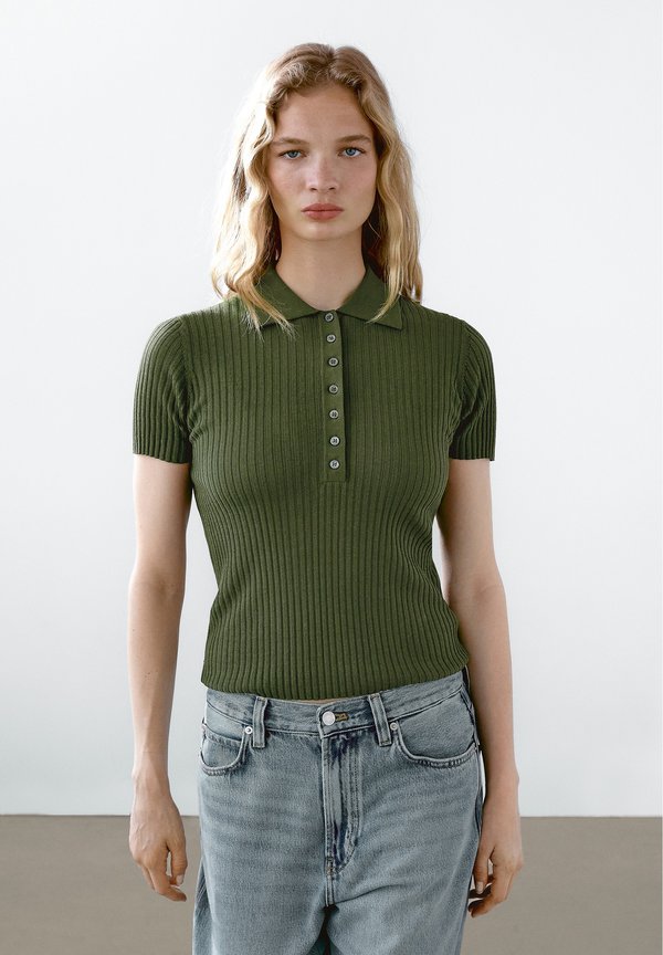 Polo shirt - olive