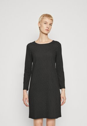 Vero Moda Tall VMMONI 7/8 SHORT DRESS - Φόρεμα από ζέρσεϊ - black/white