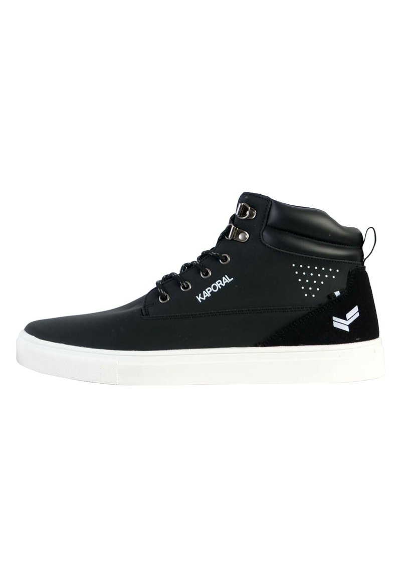 Sneakers alte nere in pelle liscia, con suola in gomma bianca e accenti in suede a contrasto. Presentano occhielli in argento e logo.