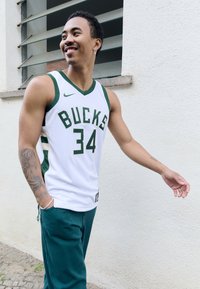 Nike Performance MIL MNK DF SWGMN JSY ASC 22 - NBA mez - white/antetokounmpo g