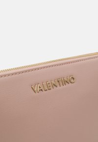 Valentino Bags Borsa a tracolla - pink