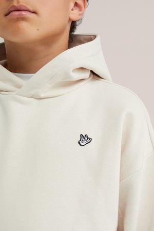 WE Fashion, Kapuutsiga pusa - beige
