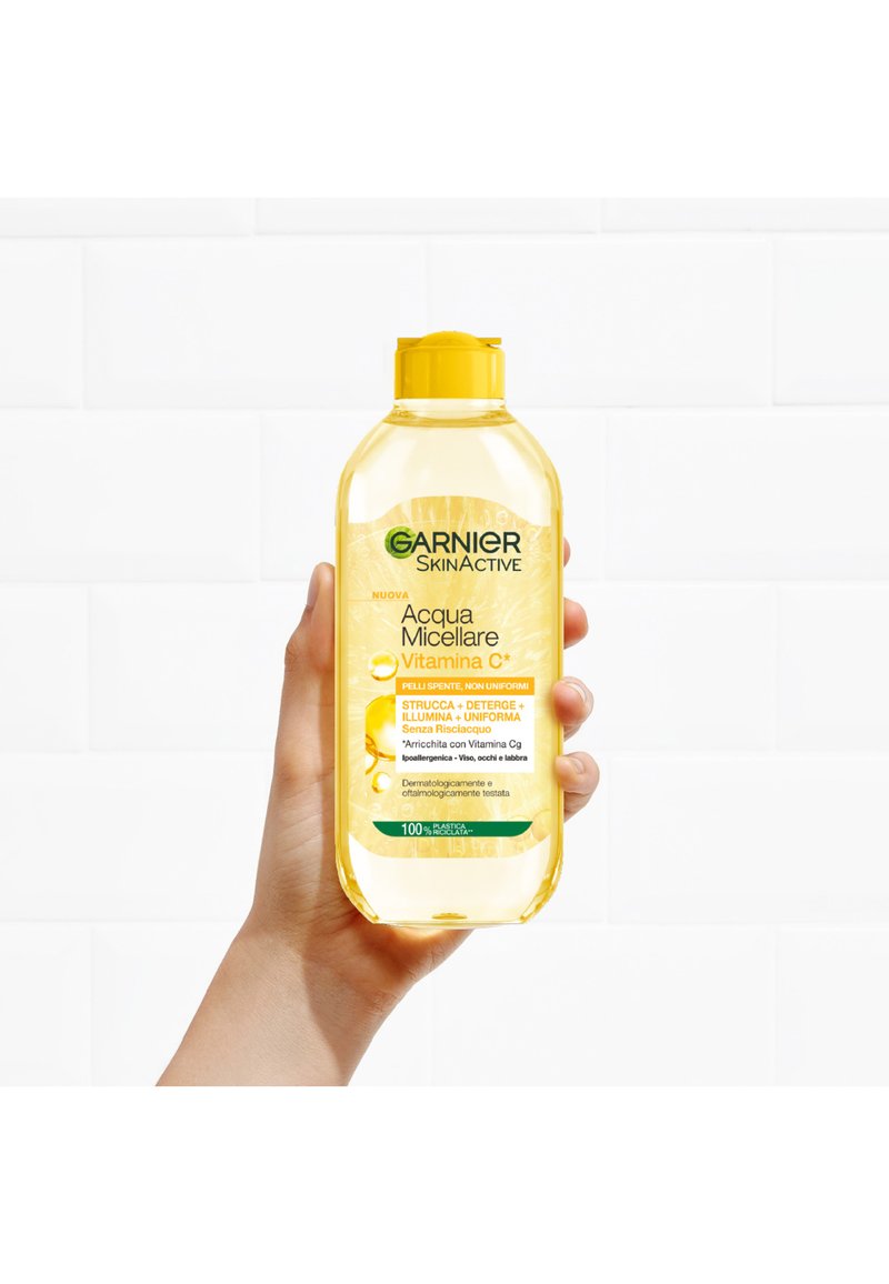 Garnier - SKINACTIVE, ACQUA MICELLARE TUTTO IN 1, VITAMINA C, PELLI SPENTE E NON UNIFORMI, 400 ML - 3 PACK - Detergente - trasparente, Ingrandire