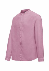 Lange mouwen shirt van lichtroze stof met een mandarinnekraag en knoopsluiting, met een gladde textuur en een afgeronde zoom.