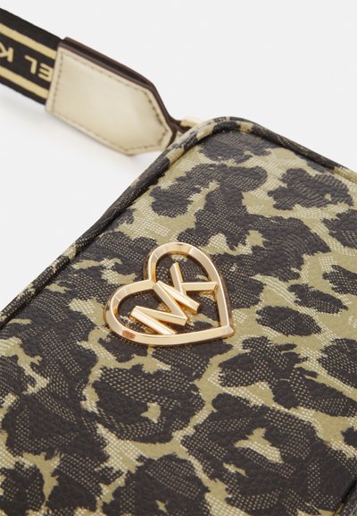 Michael Kors Kids HANDLE BAG UNISEX - Skulderveske - stone