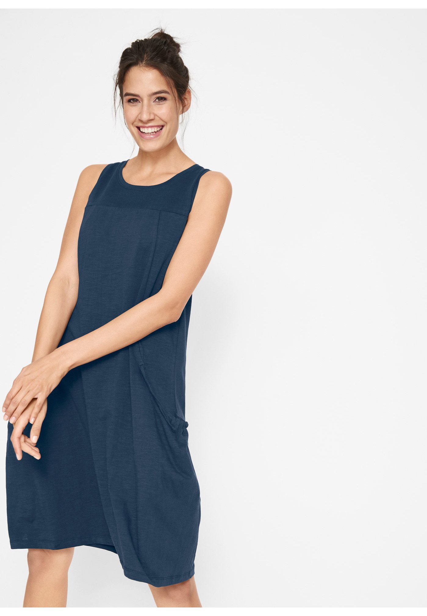 bonprix Vestito di maglina - blau/blu scuro - Zalando
