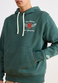 Nike Sportswear CLUB - Sweatshirt - vintage green