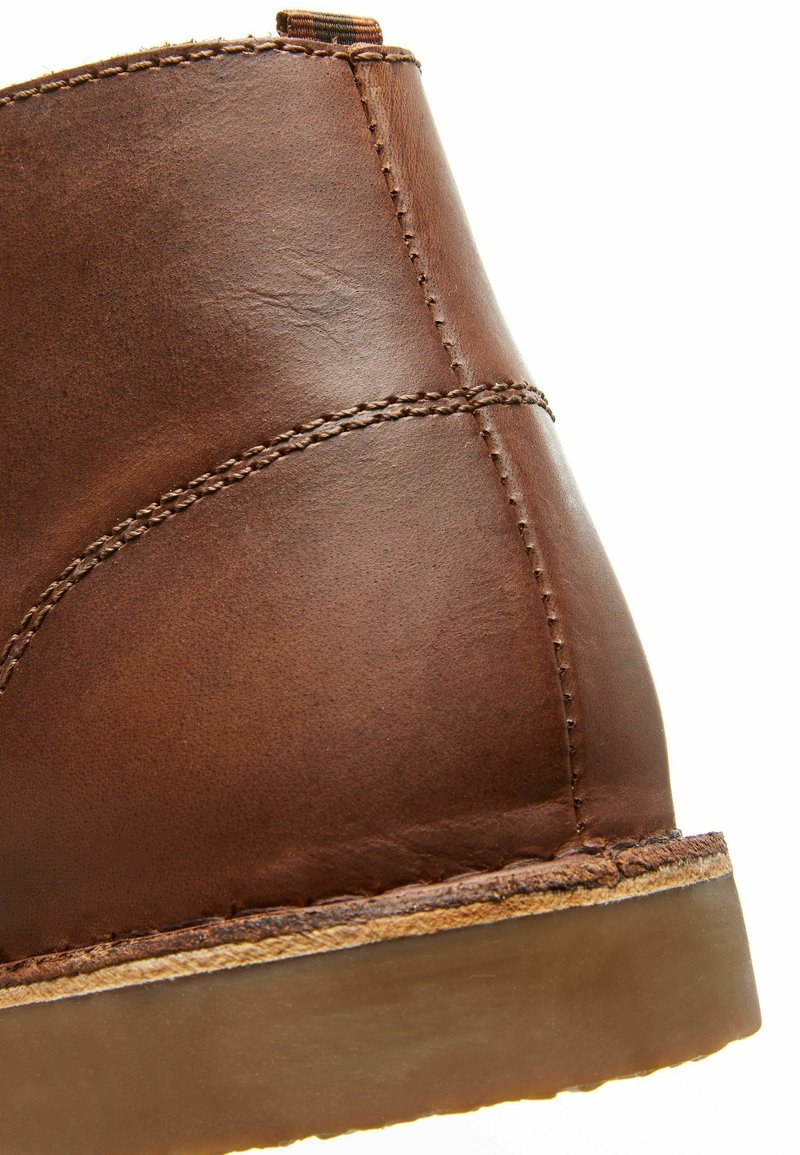 Bottines Désert Tsubo En Daim Mastic - Pointure US 7.5 Homme - Neuf Sans Boîte