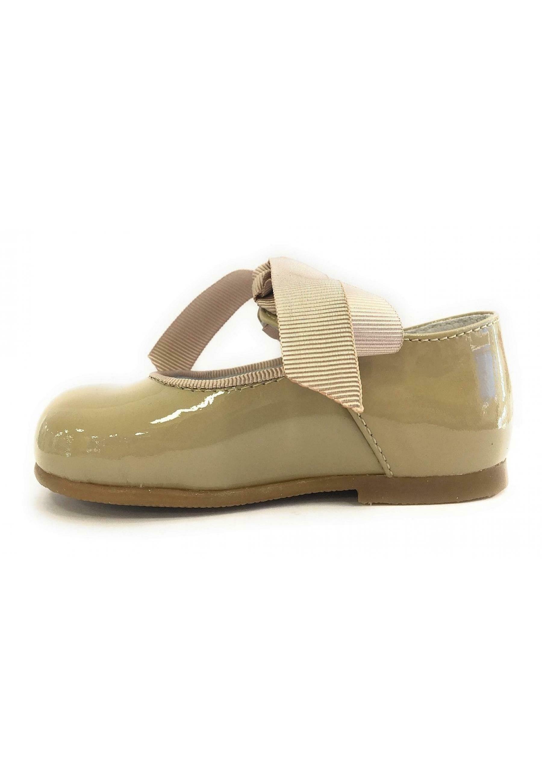 Colores MERCEDITAS LAZO - Zapatos de bebé - charol camel/camel - Zalando.es