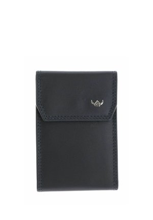 Portefeuille en cuir noir avec fermeture à rabat et petit emblème argenté ailé dans le coin supérieur droit, vue avant visible.