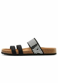 Zwarte slip-on sandalen met twee gestructureerde banden en een brede bovenkant met een geweven patroon; kurken voetbed en flexibele rubberen zool.