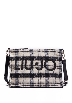 Rechthoekige zwart-wit geruite crossbodytas met zwarte verstelbare riem en opvallend zwart "Liu Jo" logo op de voorflap.