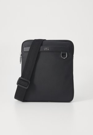 JINKO EVO ENVELOPE - Rankinė per petį - black