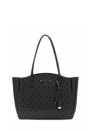 Sac fourre-tout noir Guess avec motif monogramme, longues anses, plaque logo en métal et breloques décoratives suspendues à l'avant.