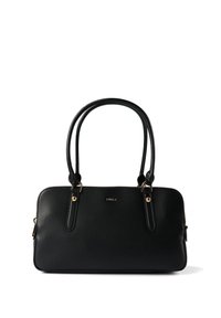 Μαύρη δερμάτινη τσάντα χειρός με δύο στρογγυλεμένες λαβές, χρυσές μεταλλικές λεπτομέρειες, κλείσιμο με φερμουάρ και υφή στην επιφάνεια. Φέρει το λογότυπο της μάρκας στο μπροστινό μέρος.