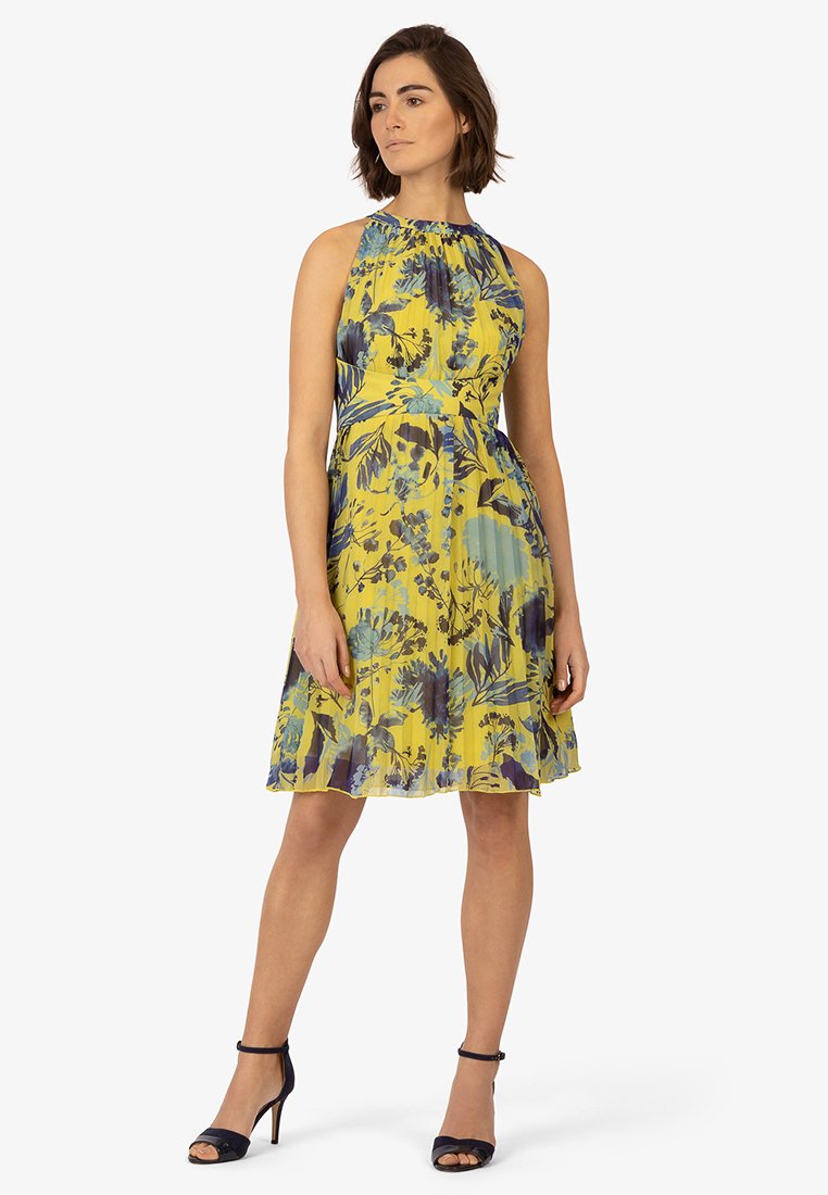 Apart Glamour Cocktailjurk geel Apart Glamour Cocktailjurk geel