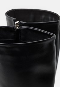RAID Botas de tacón - black