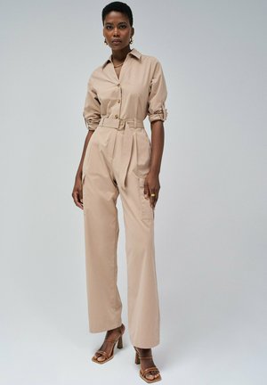 COMBINAISON CAMEL/BEIGE GLAMY – La Petite Somptueuse