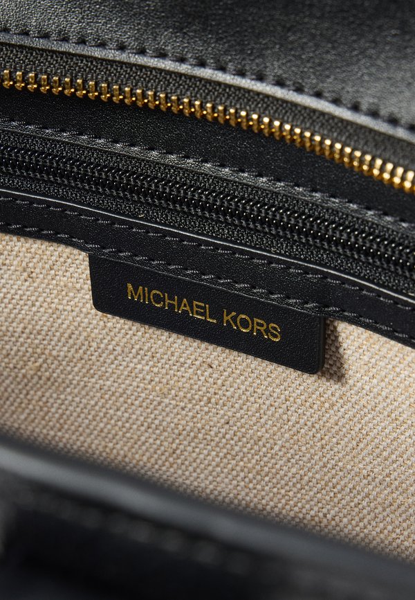 MOORELG BUCKLE  - Handbag3