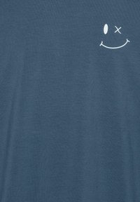 Clean Cut Copenhagen PATRICK  - T-shirts med print - key largo blue
