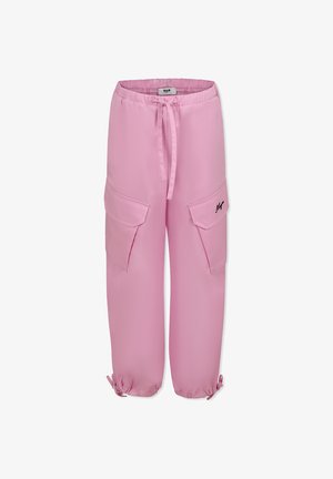 Pantaloni cargo rosa realizzati in tessuto morbido, con due tasche frontali, vita elastica con cordoncino e polsini elastici alle caviglie.