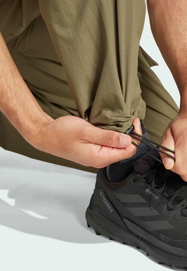 Trousers - olive strata3