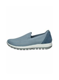 Scarpe slip-on blu con tomaia in rete, dettagli in suede e suola bianca imbottita. Presentano una punta rotonda e un motivo testurizzato sul tessuto.
