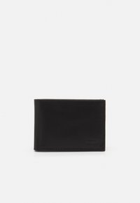 Portefeuille en cuir noir au design épuré, texture lisse et coutures visibles. Présente un petit logo à l'avant. Forme rectangulaire compacte.