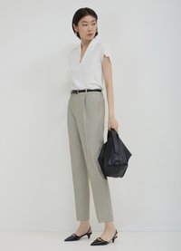 Calliope CON PINCES - Stoffhose - beige
