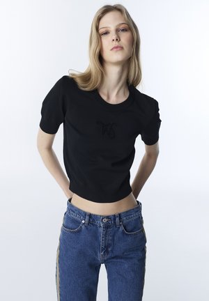 - T-shirt z nadrukiem